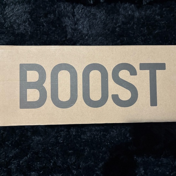 adidas gazelle silver green womens Yeezy Boost 700 MNVN Laceless 'Analog'  SneakerSafe